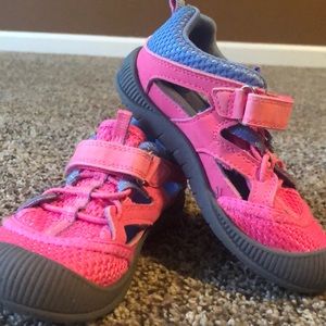 Little girl water sneakers
